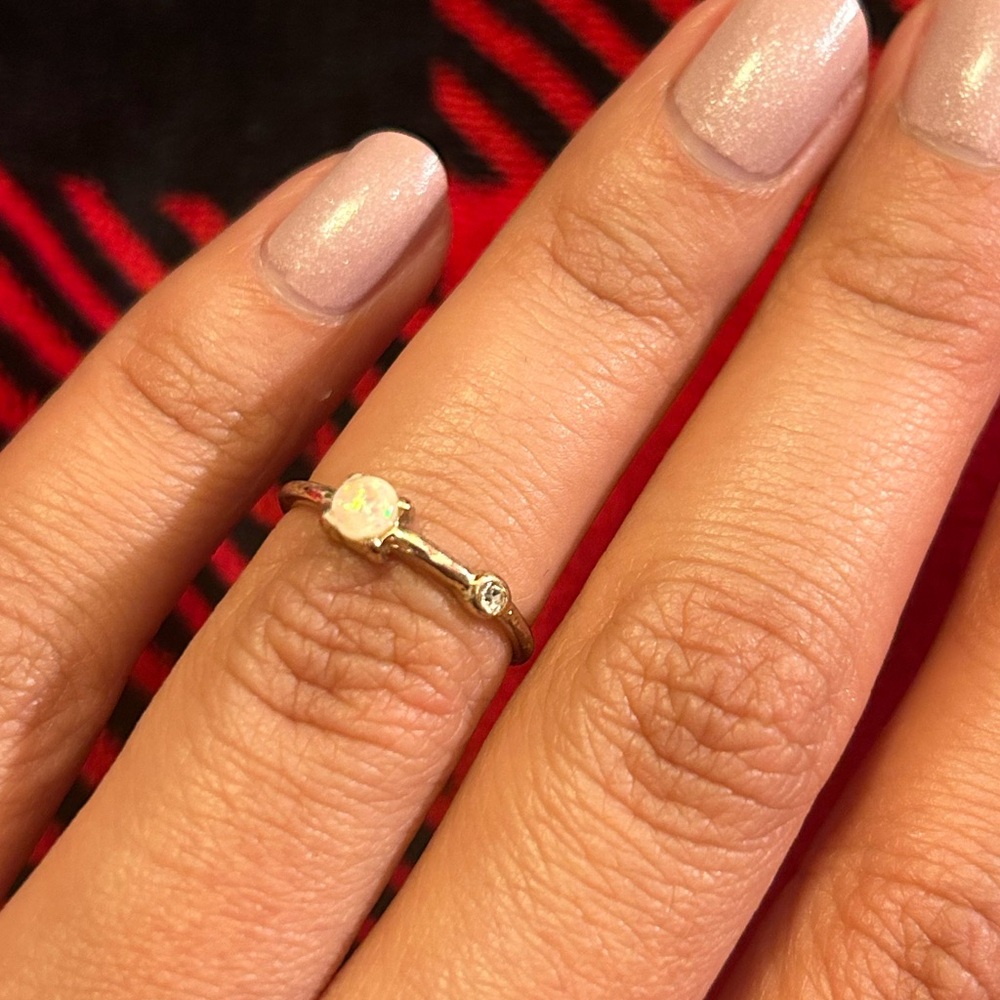 Ring 💍 gold tone size 6
